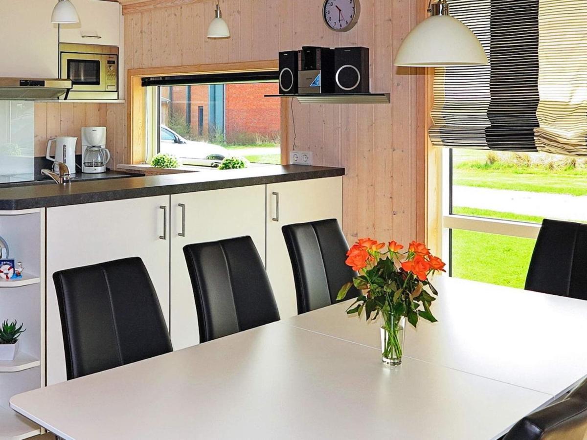 8 Person Holiday Home In Gro Enbrode Großenbrode Exteriör bild