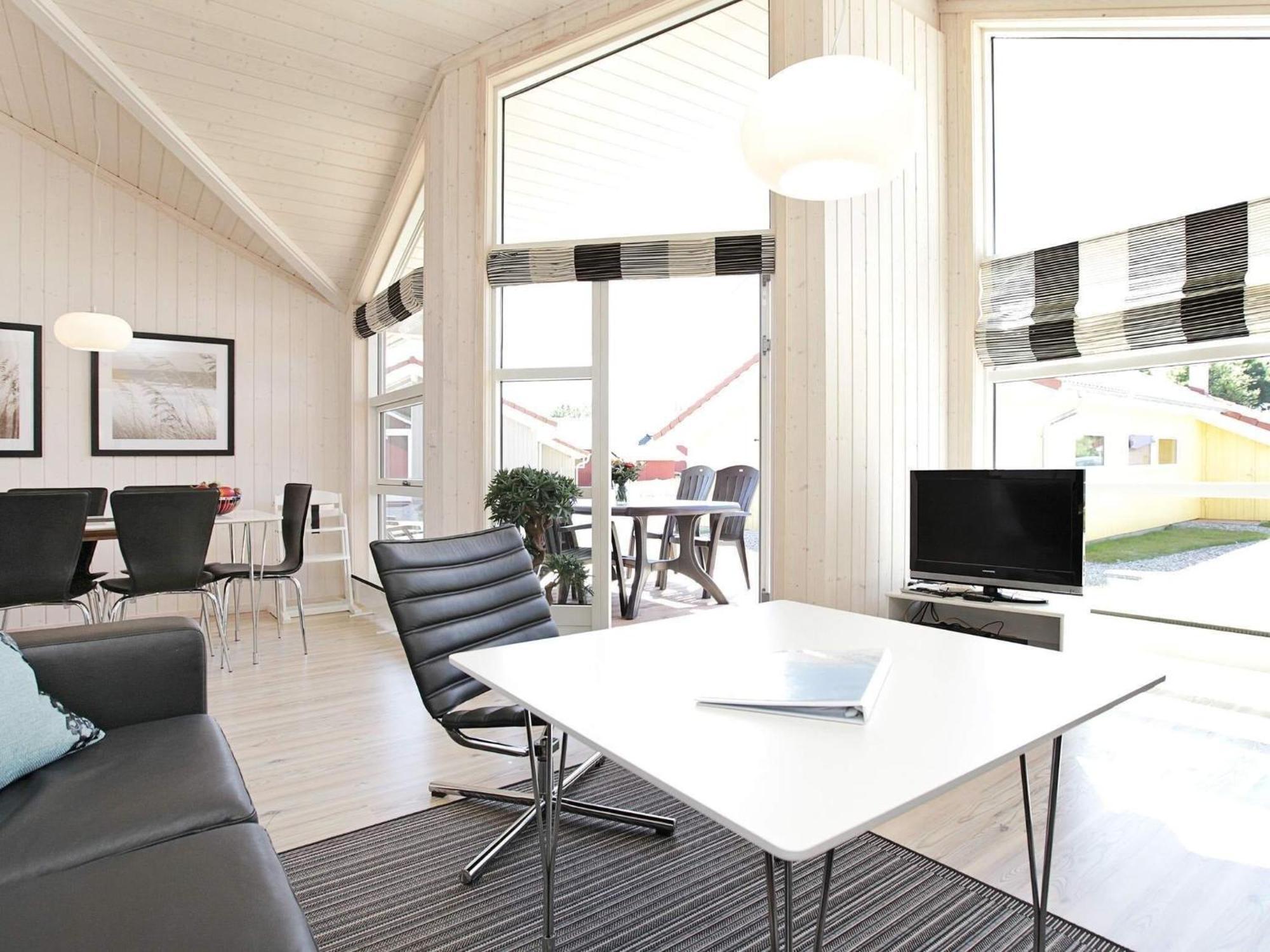 8 Person Holiday Home In Gro Enbrode Großenbrode Exteriör bild